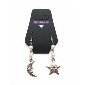 Earrings - Silver and white pearls Moon Star